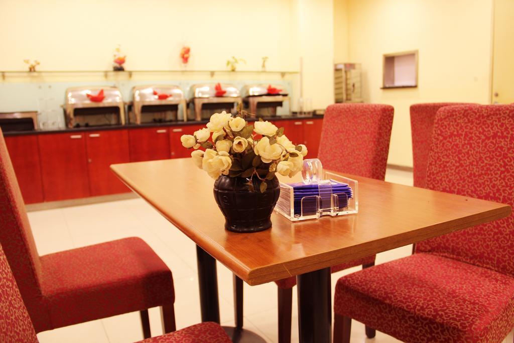 Hanting Express Qingdao Zhongshan Road ภายนอก รูปภาพ